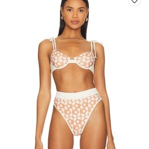 Tularosa Mocha Geo Floral bikini 
Small top 
Medium Bottom